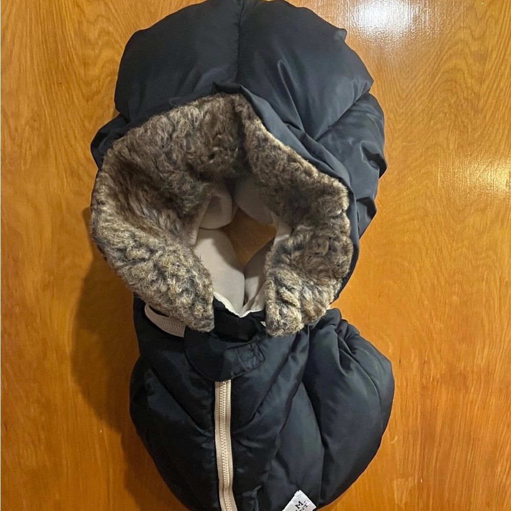 7 AM Enfant Cocoon with Faux Fur